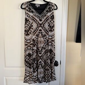 JM Collection Geometric Beaded V Neck Maxi Dress in Blk/Brn/Cream   Size M